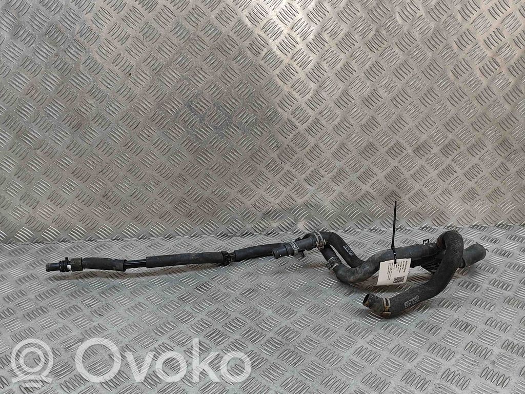 Audi e-tron Engine coolant pipe/hose 