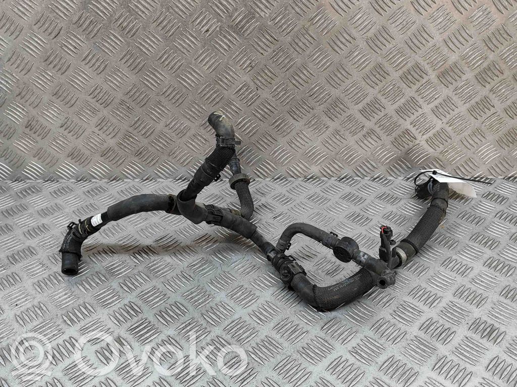 Audi e-tron Moottorin vesijäähdytyksen putki/letku 