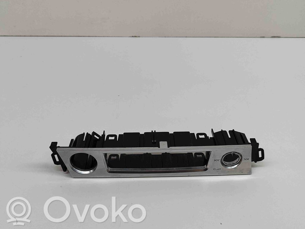 Audi e-tron Other center console (tunnel) element 