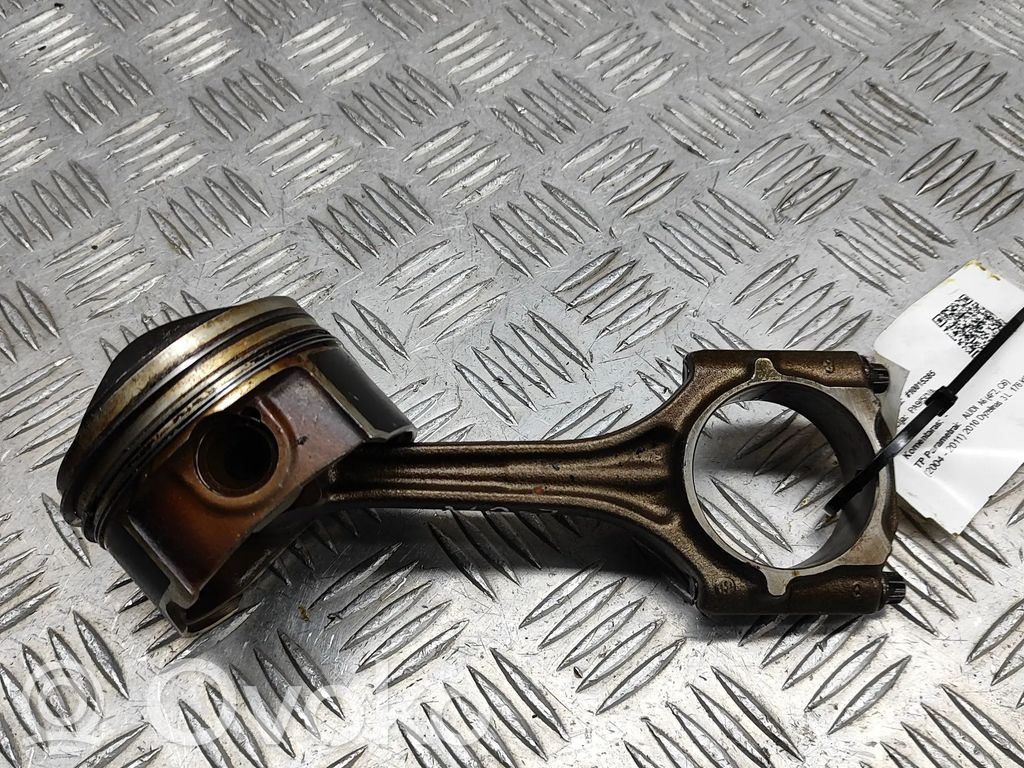 Volkswagen Golf V Piston 