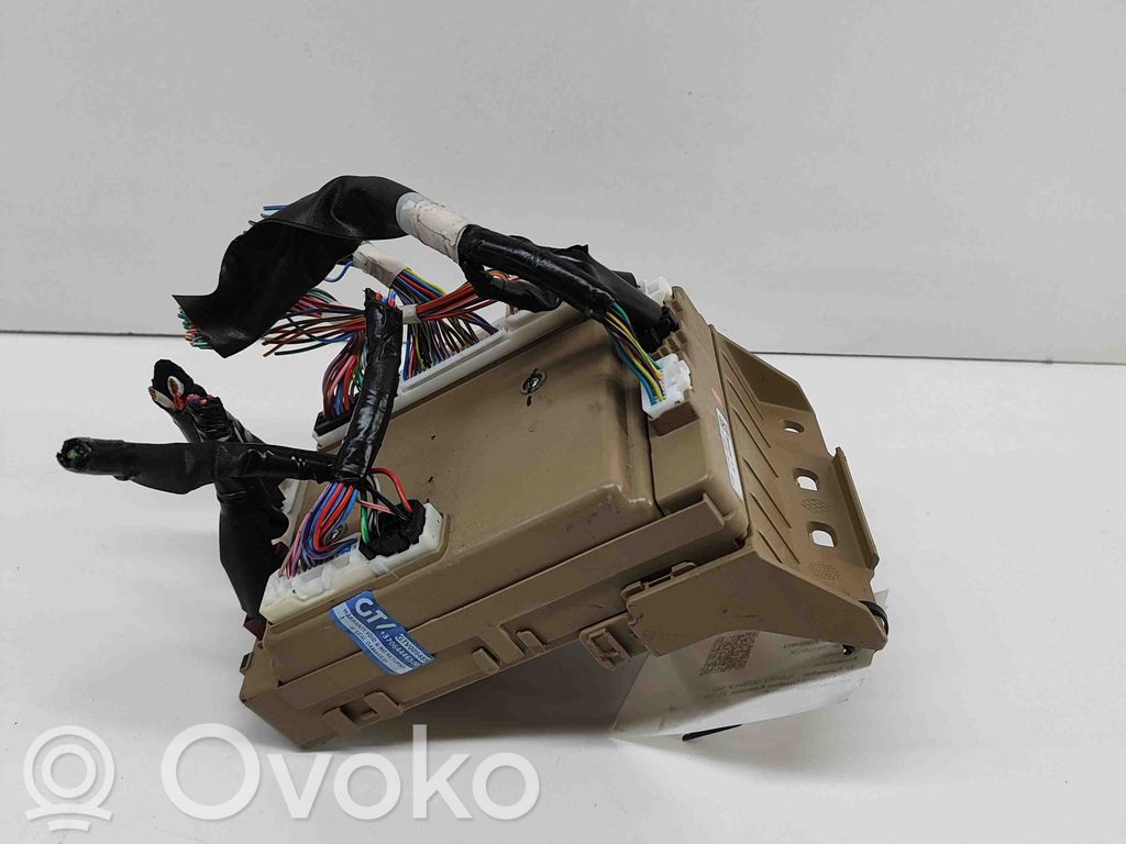 Subaru Outback (BS) Fuse module 