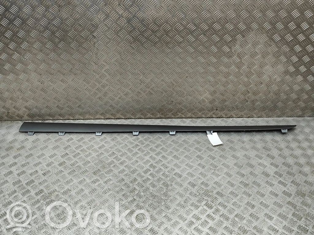 Slenkstis   7369839