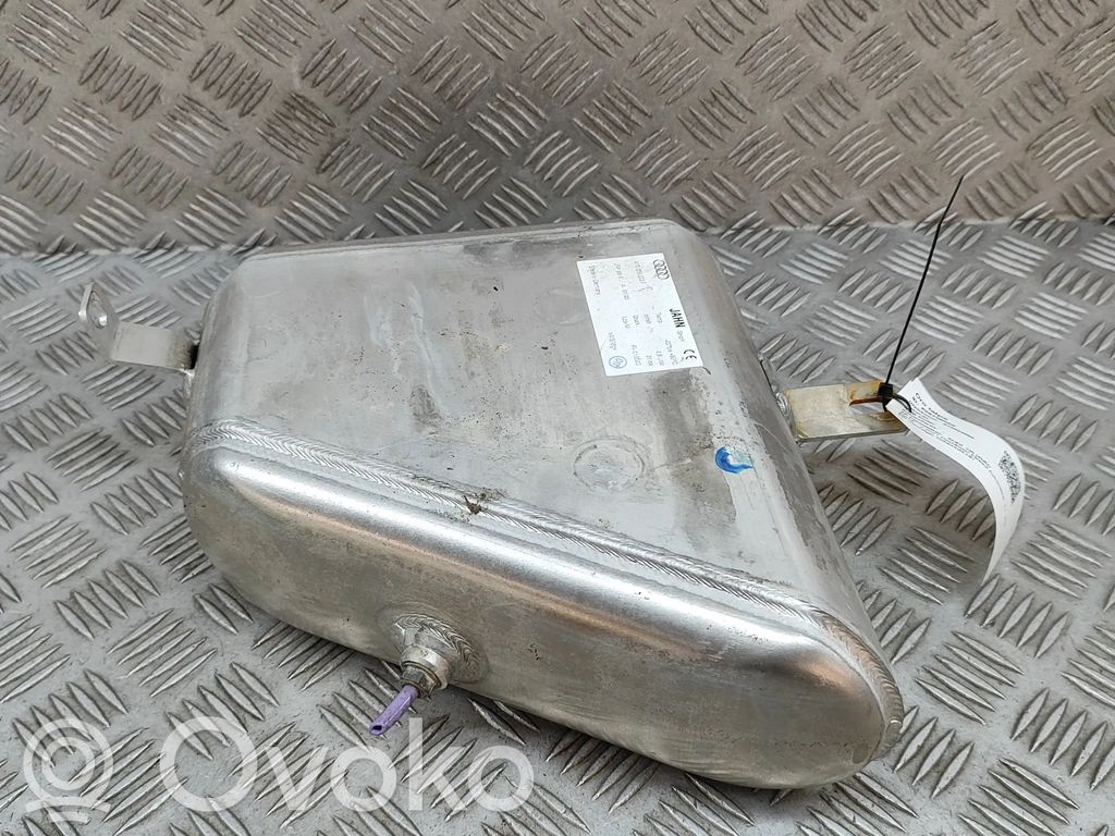 Audi Q8 Serbatoio per sospensioni pneumatiche