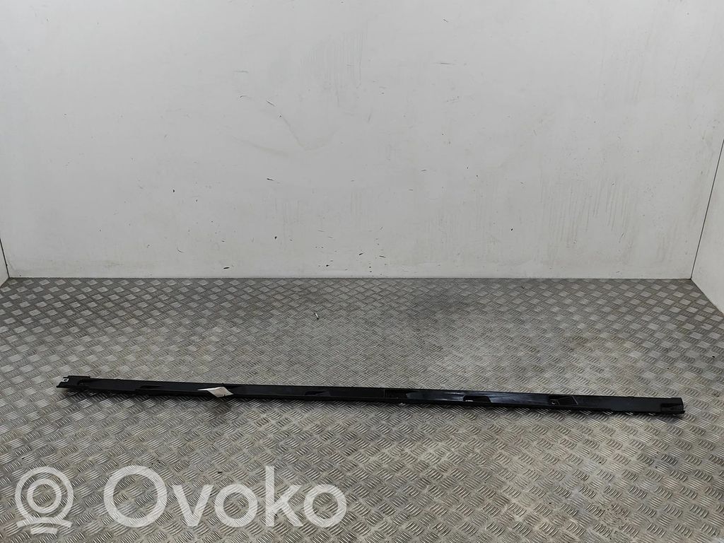 Audi Q4 e-tron Sivupohjapanssari 