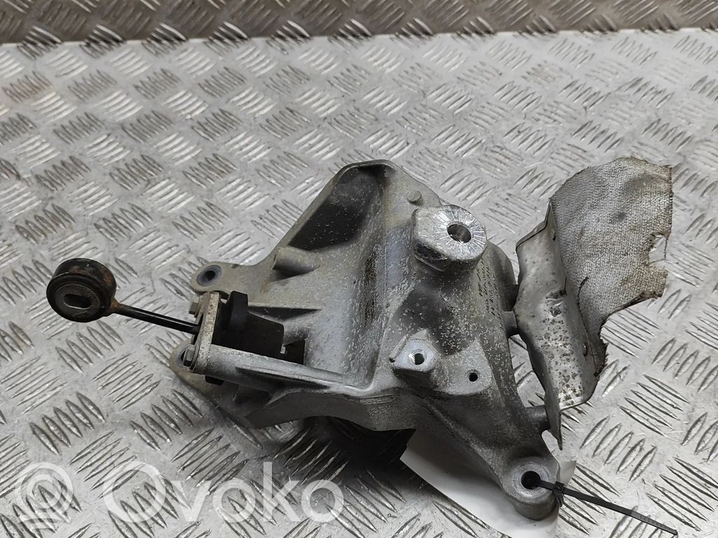 Audi Q7 4M Suport motor 
