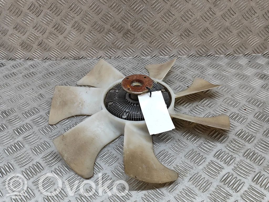 Nissan Navara D22 Elice ventilator 