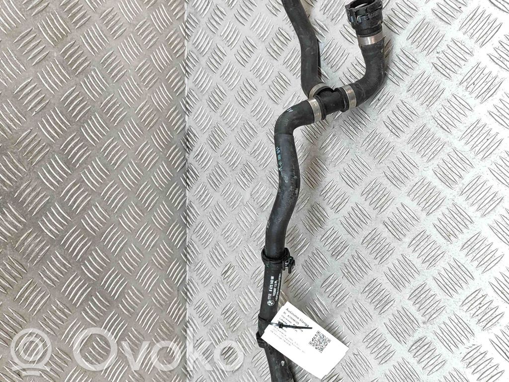 Engine coolant pipe/hose   8475142