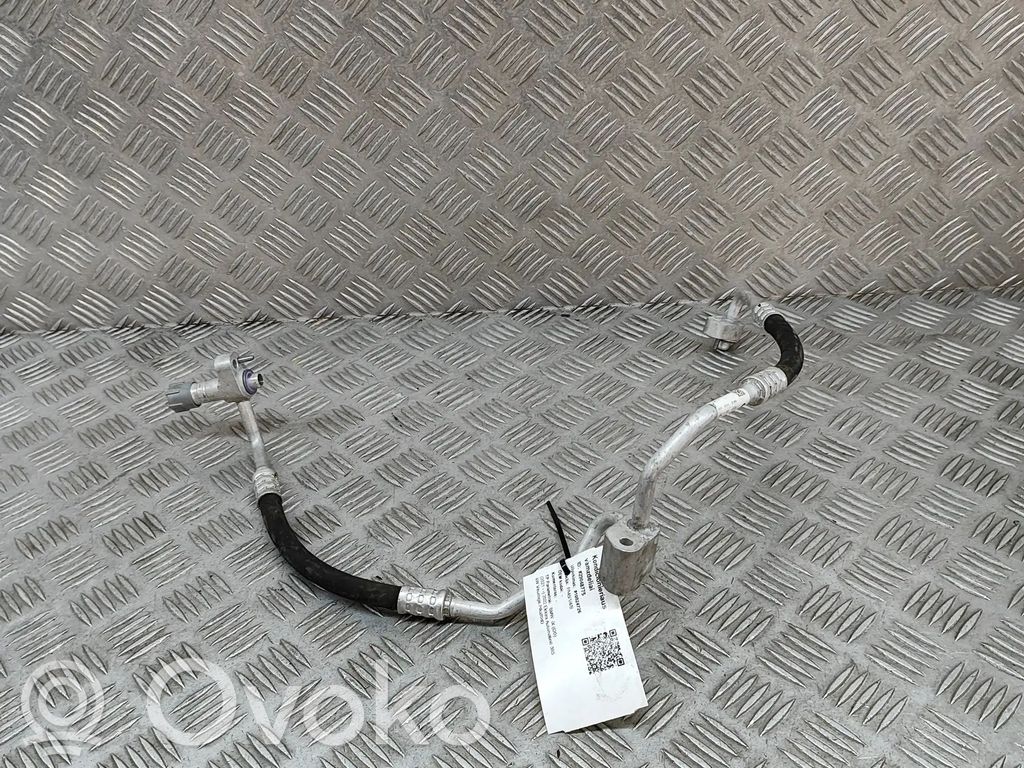 BMW iX Ilmastointilaitteen putki (A/C) 