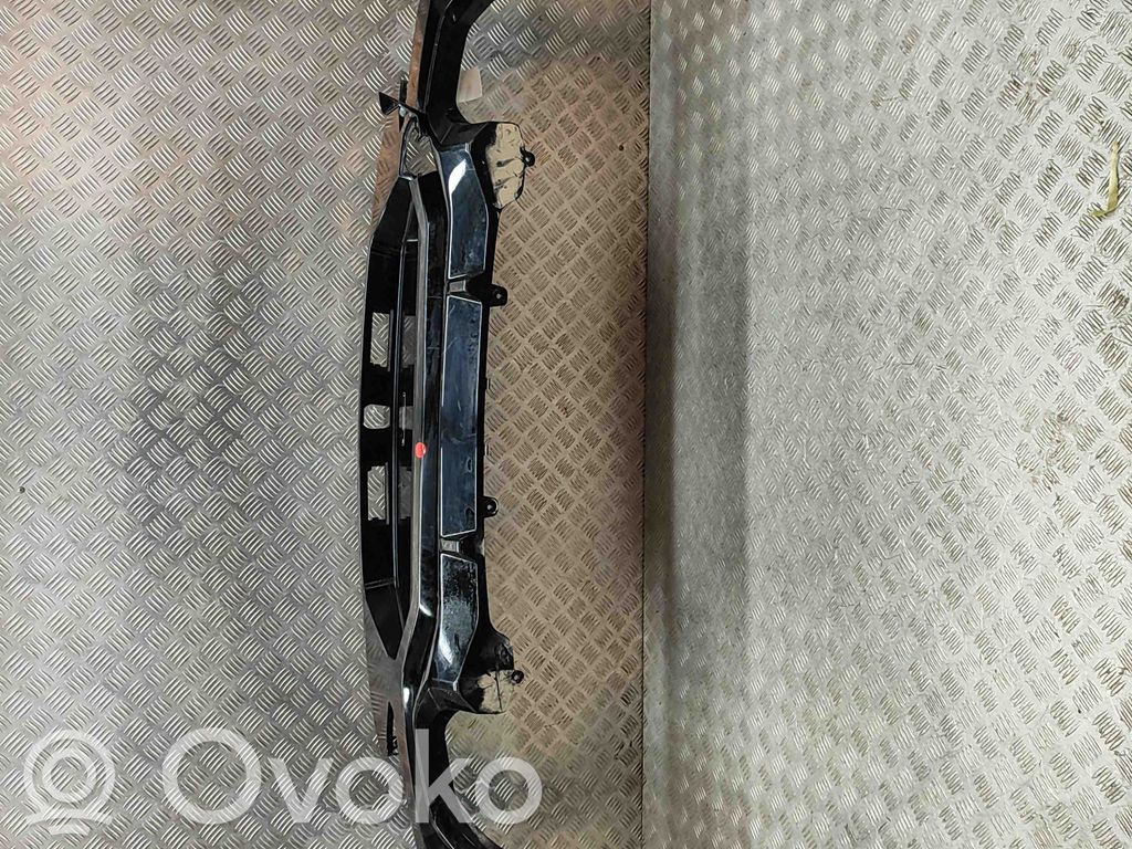 BMW X4 G02 Moldura inferior del parachoques trasero 