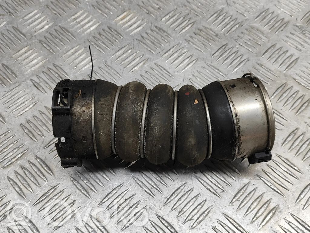 BMW 5 F10 F11 Furtun/conductă intercooler 