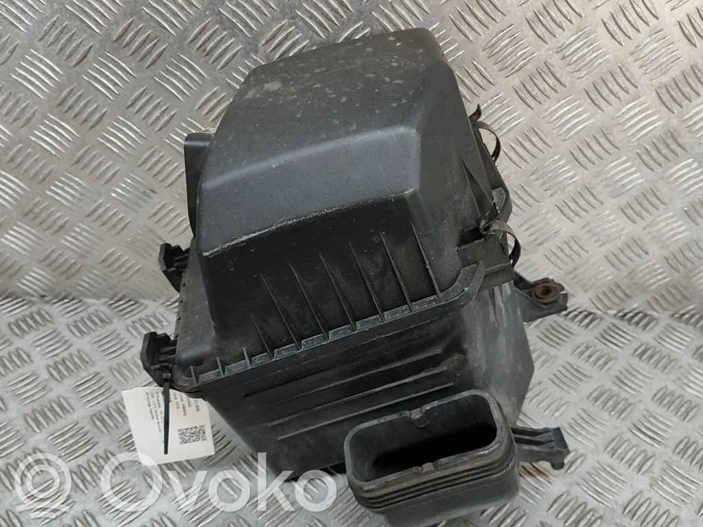 KIA Sportage Cutie filtru aer 