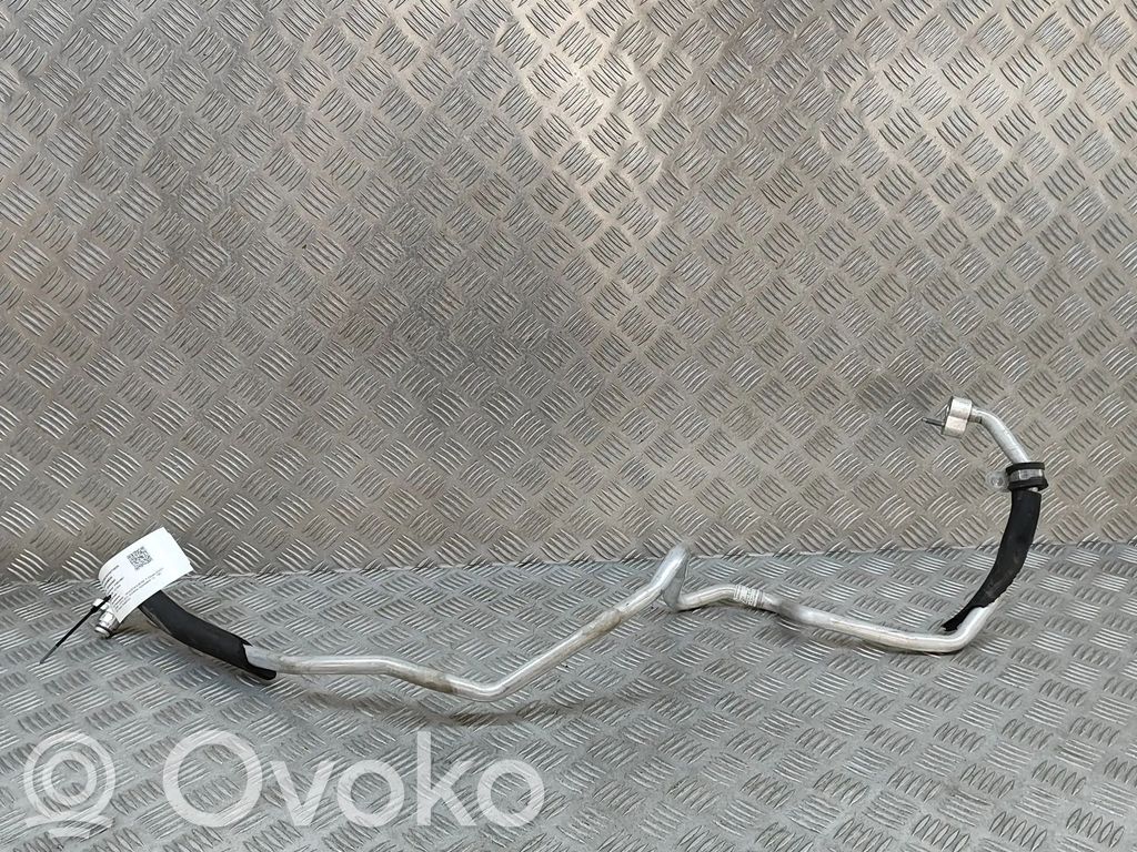 Mercedes-Benz E C207 W207 Ilmastointilaitteen putki (A/C)