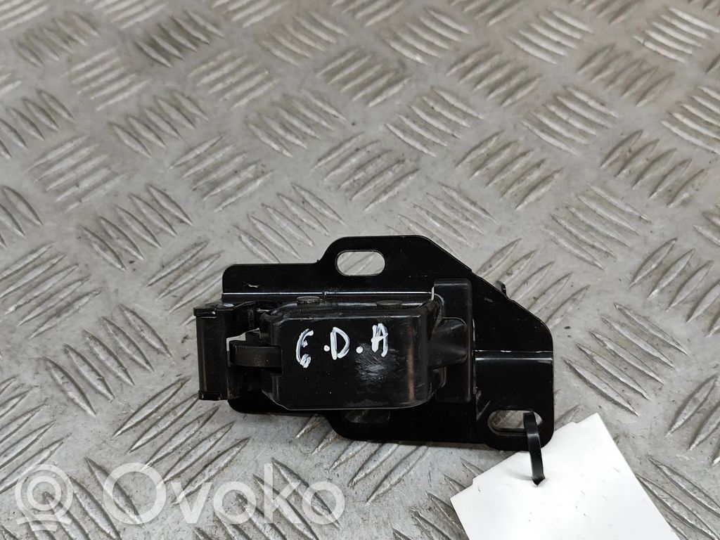Opel Combo E Rear door lock 