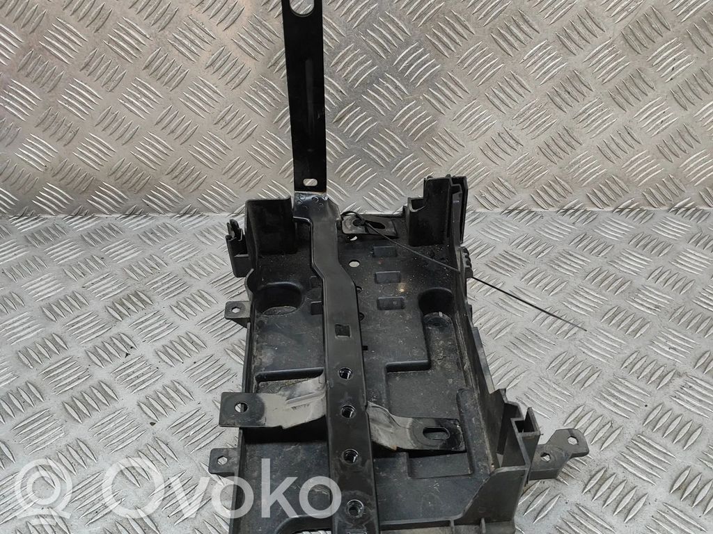 Opel Mokka Akumulatora kaste 