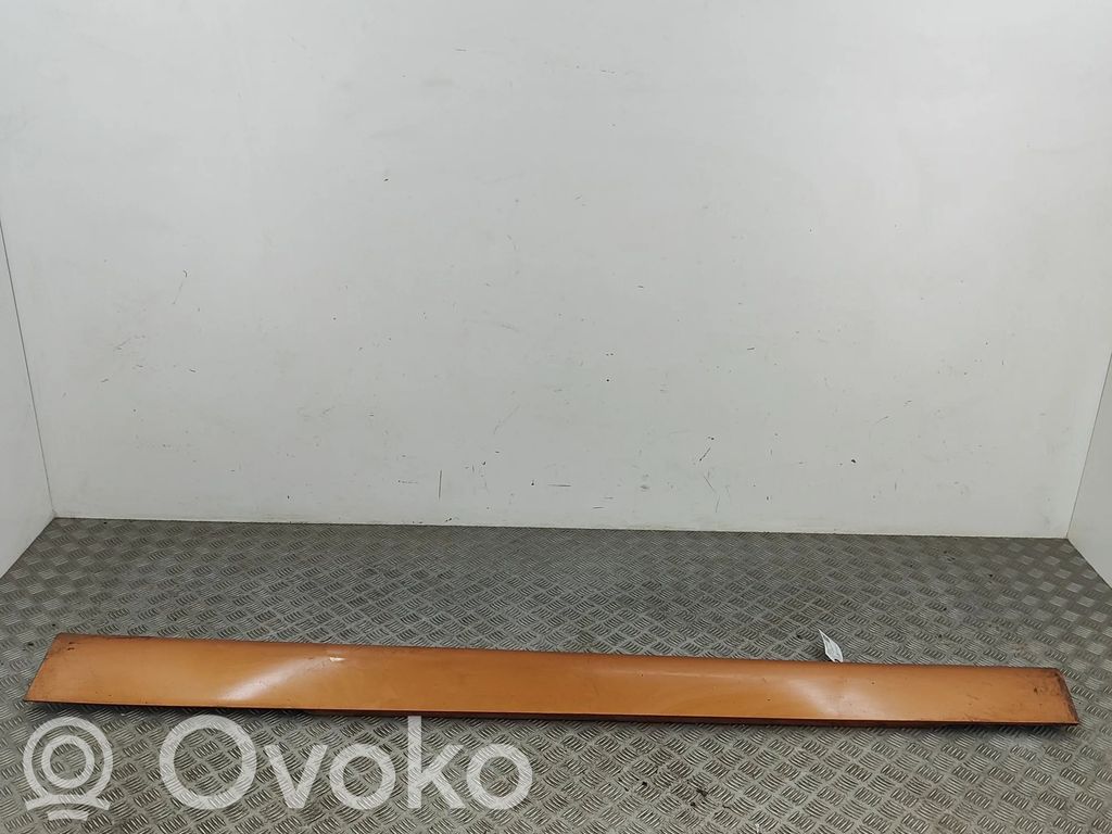 Sill   7030895