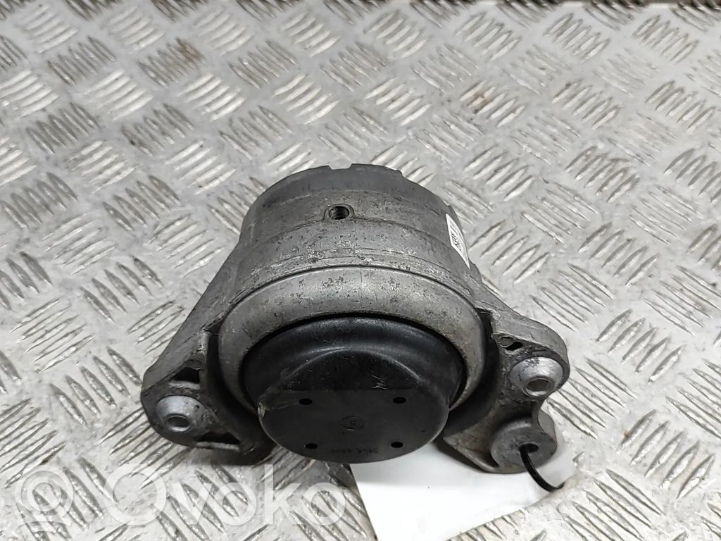 Mercedes-Benz E W213 Suport tampon motor 