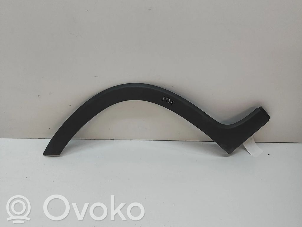 Fiat 500L Listwa błotnika przedniego 