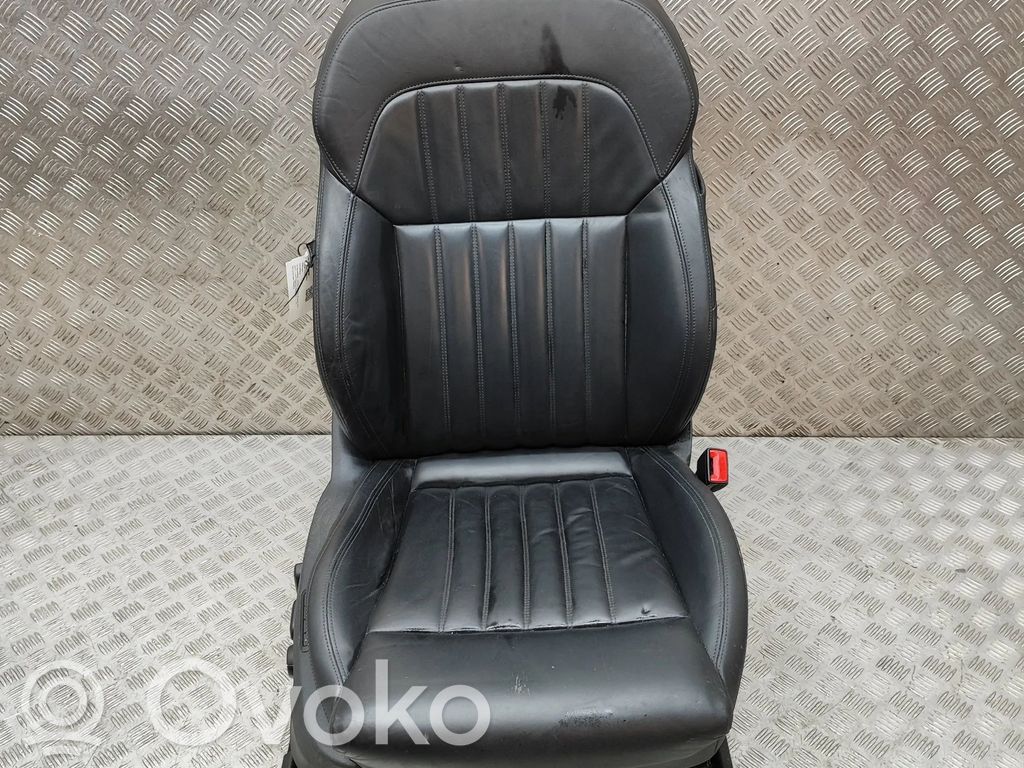Skoda Superb B8 (3V) Sedile anteriore del passeggero 