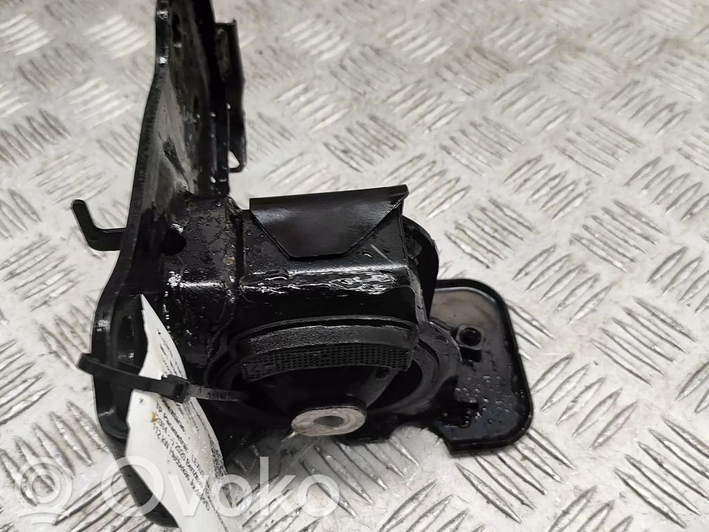 Engine mount bracket   1237236070