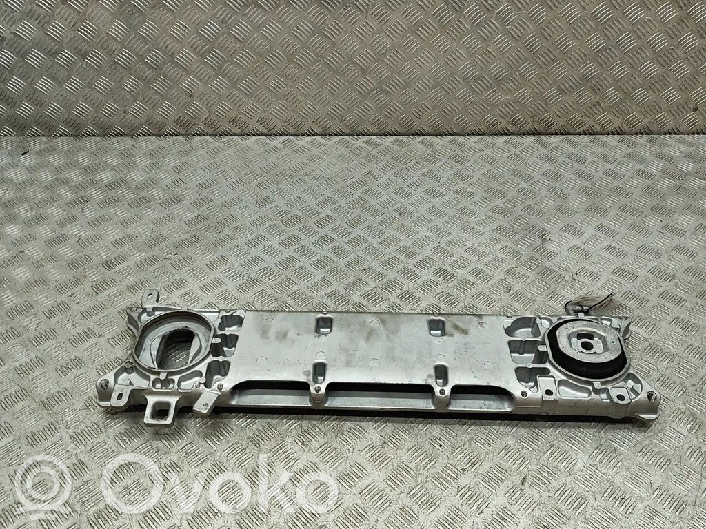 Peugeot 3008 III Engine mounting bracket 