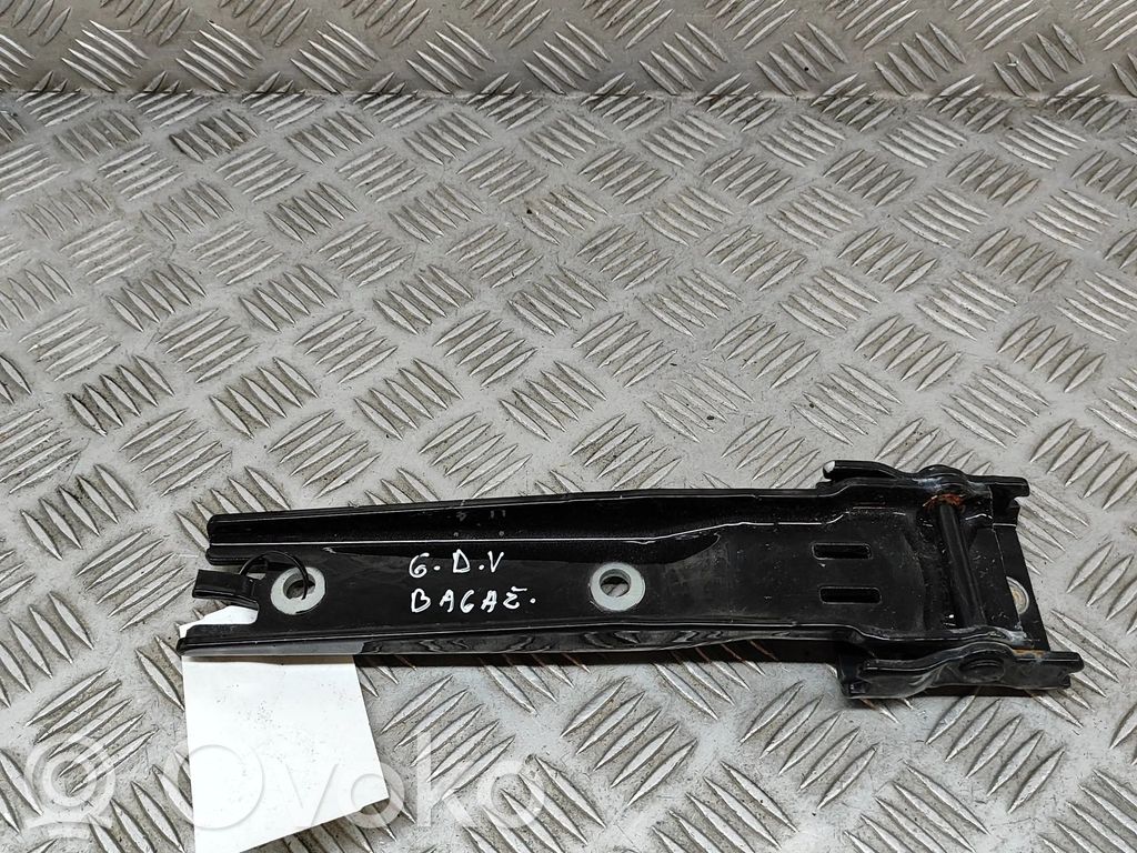 Jeep Wrangler Tailgate/trunk/boot hinge 