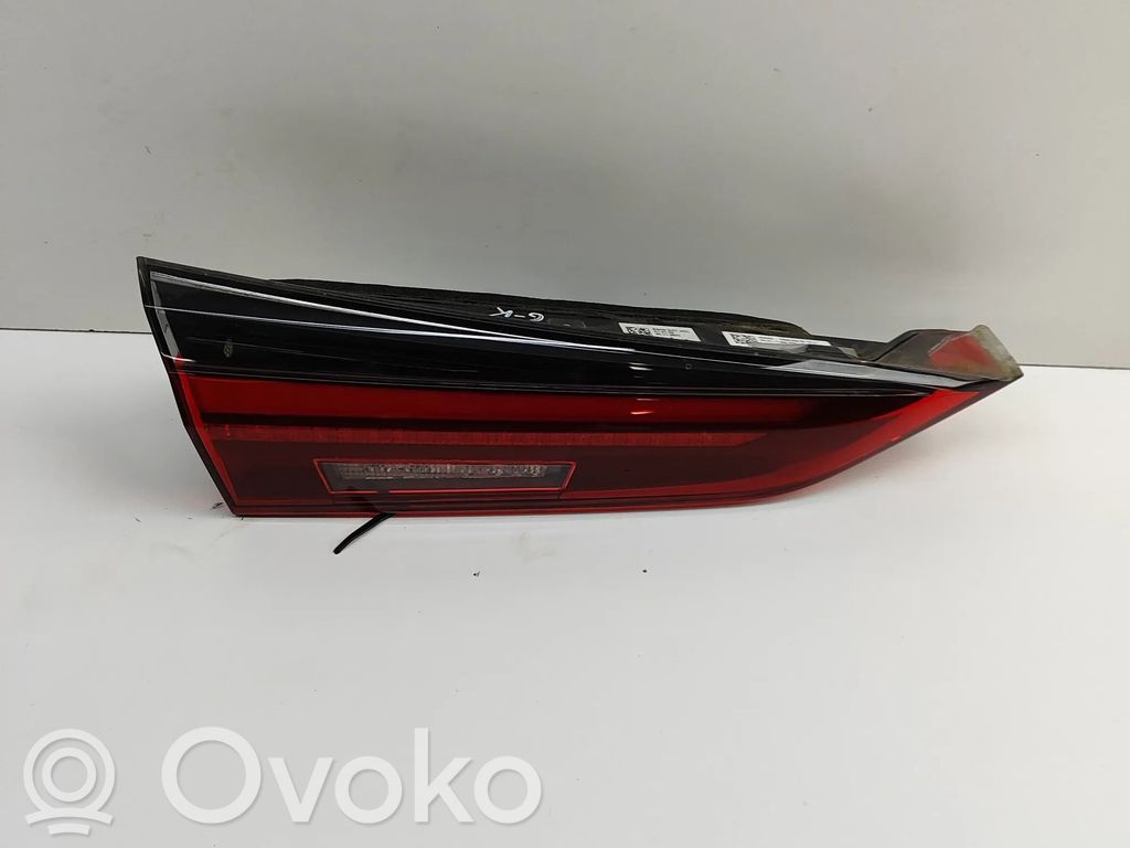 BMW i4 Tailgate rear/tail lights 