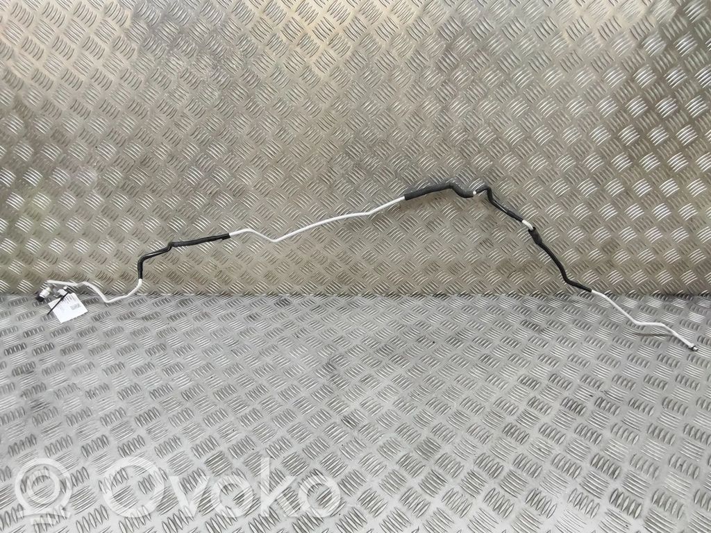 Mazda MX-5 ND Ilmastointilaitteen putki (A/C) 