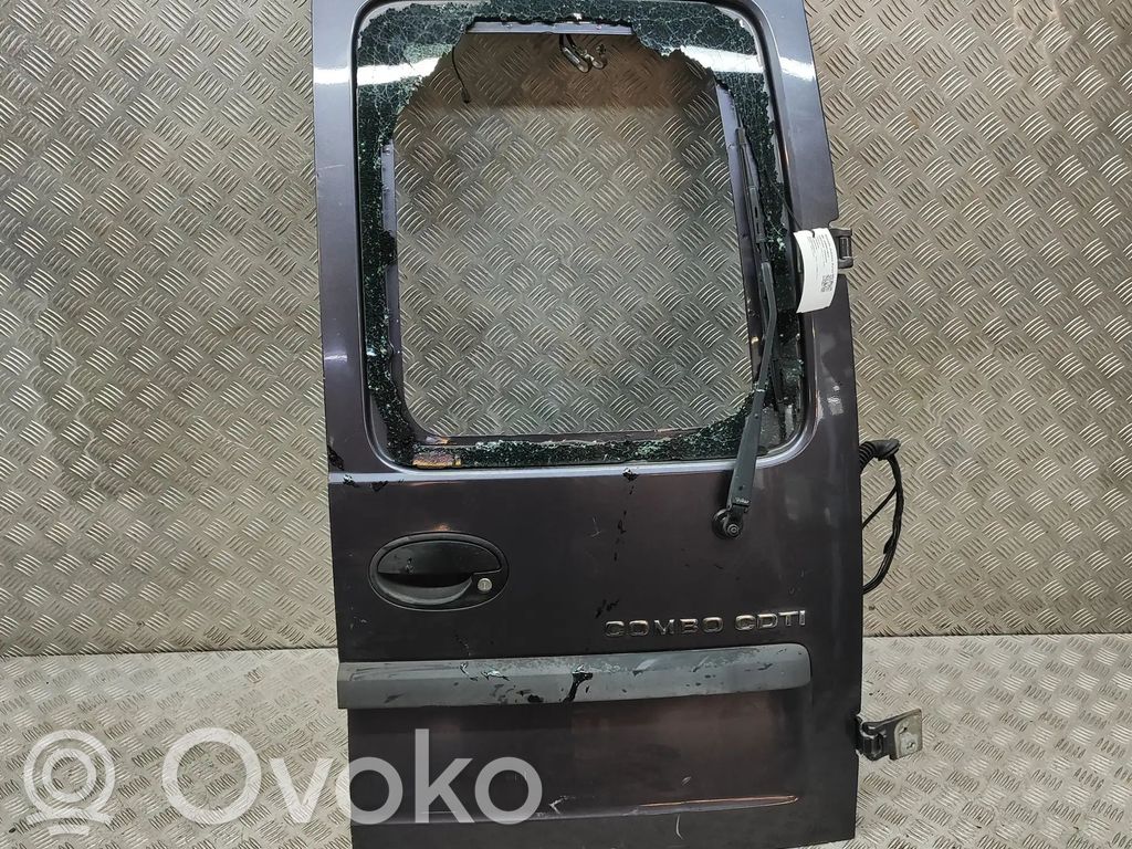 Opel Combo C Aizmugurējās durvis 