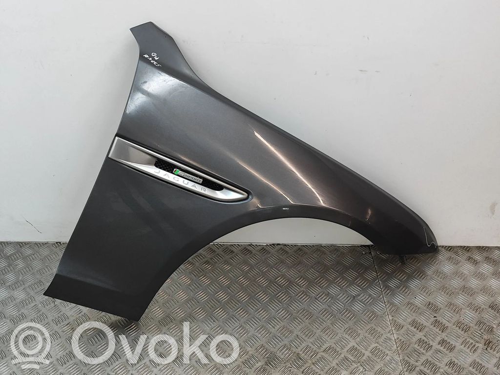 Jaguar XF X260 Guardabarro 