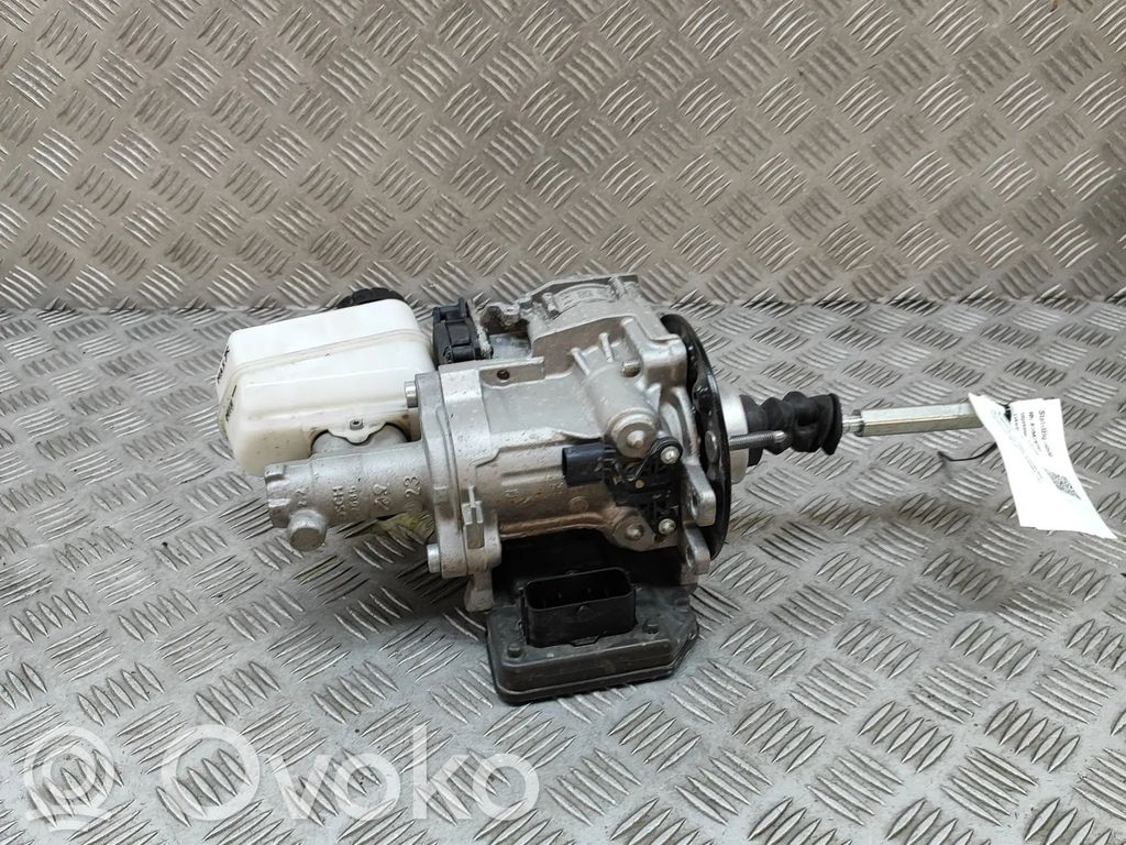Volkswagen PASSAT B8 Servofrână 
