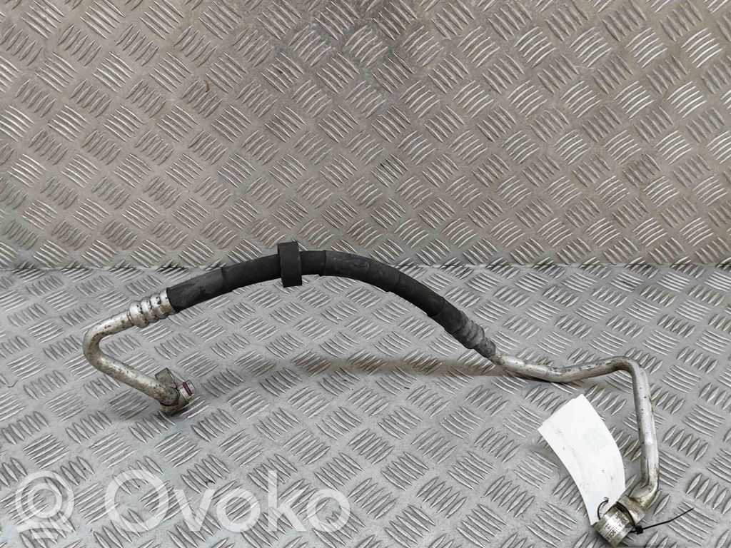 Volkswagen PASSAT B7 Tubo flessibile aria condizionata (A/C) 