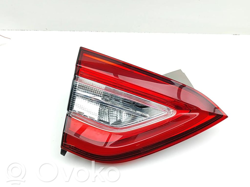 Maserati Levante Lampy tylnej klapy bagażnika 