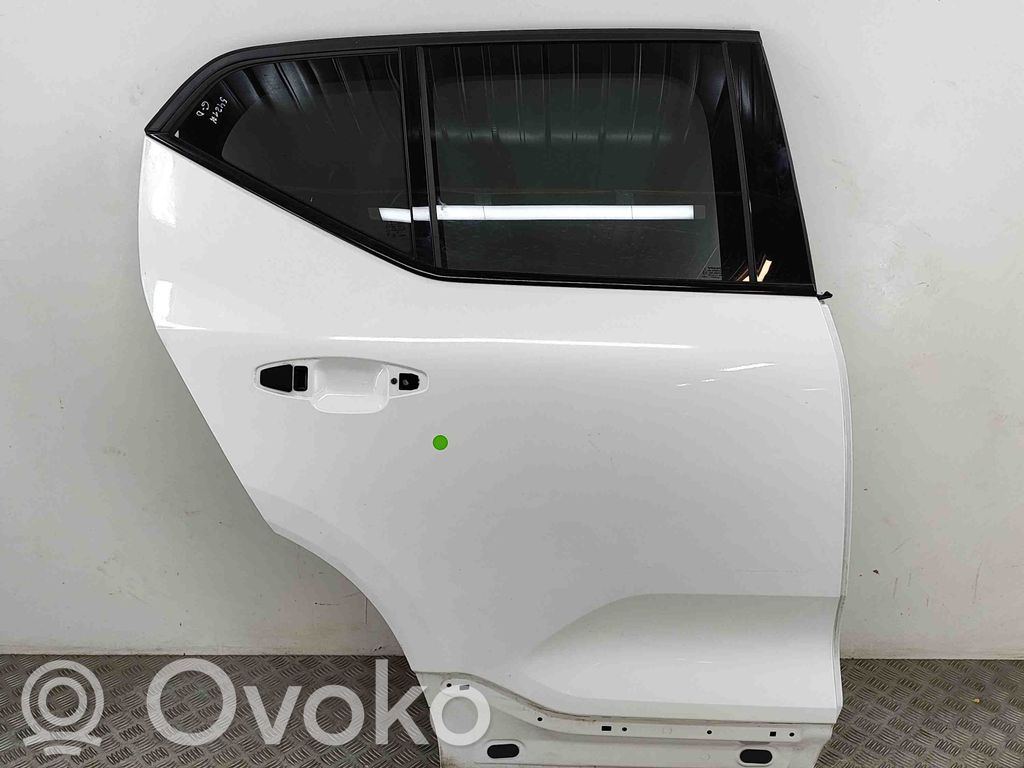 Volvo XC40 Galinės durys 