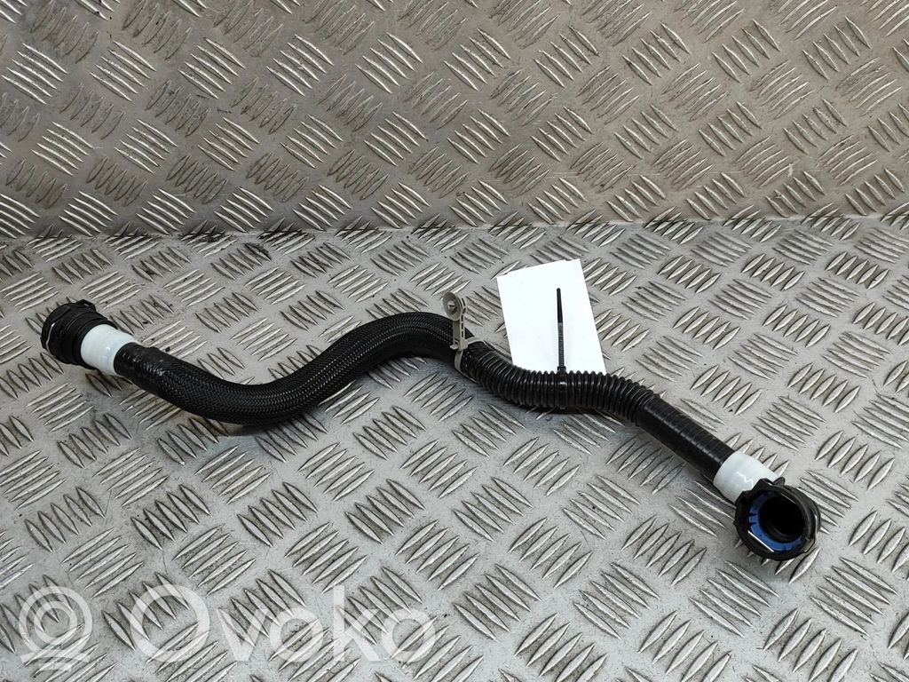 Tesla Model Y Engine coolant pipe/hose 