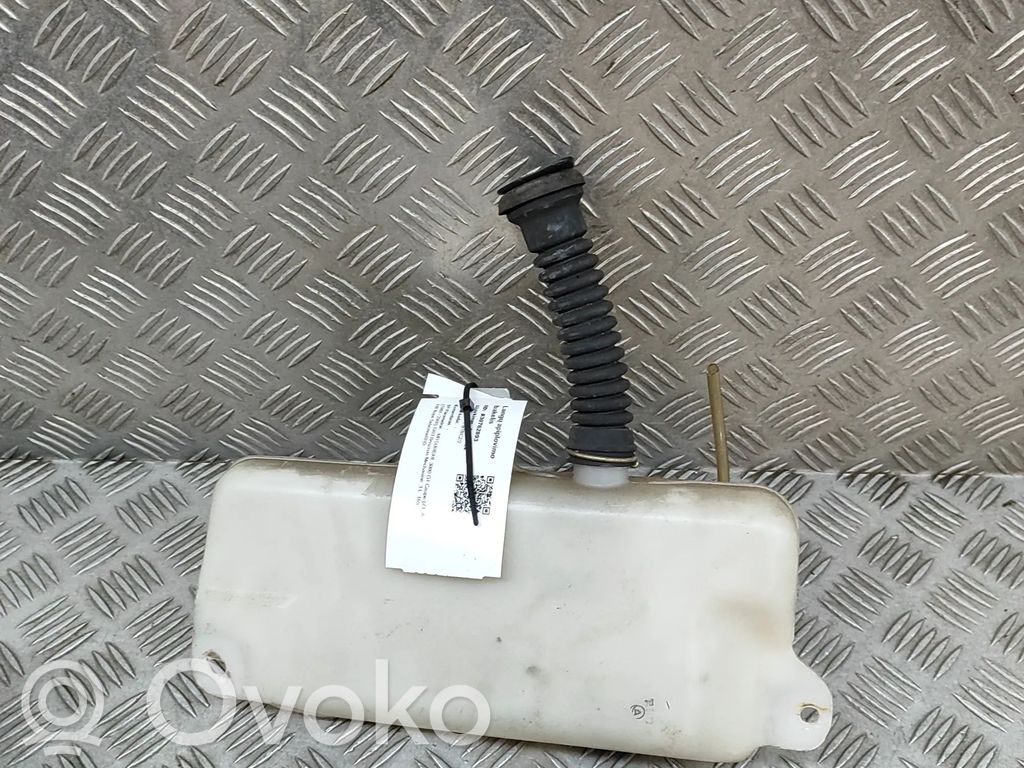 Mitsubishi 3000 GT Wischwasserbehälter 