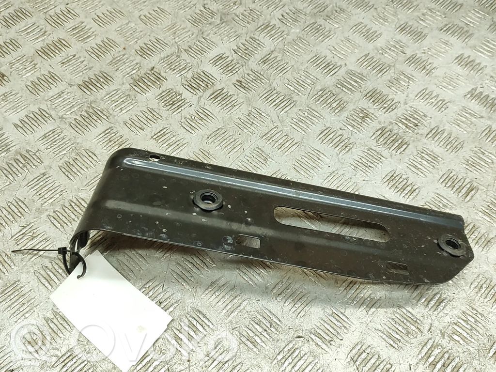 BMW X7 G07 Support, fixation radiateur 