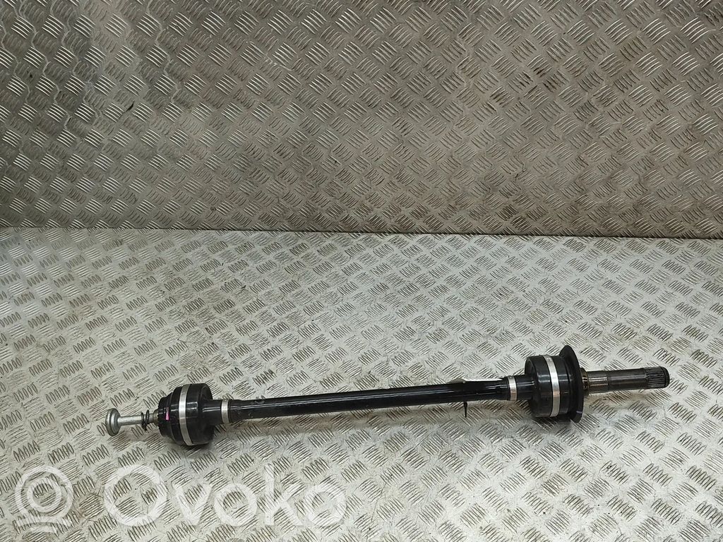 Takavetoakseli   8689580
