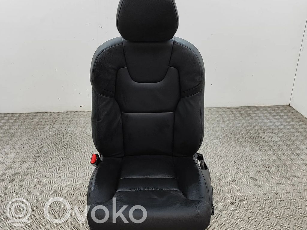 Volvo XC90 Fotel przedni kierowcy 
