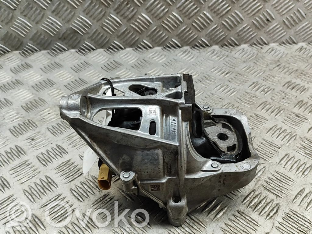 Engine mount bracket   4M0199371GH