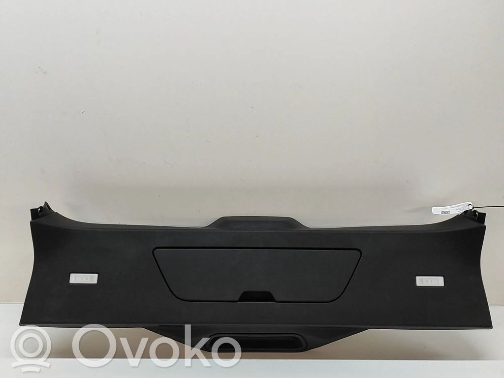 BMW X7 G07 Tailgate trim 