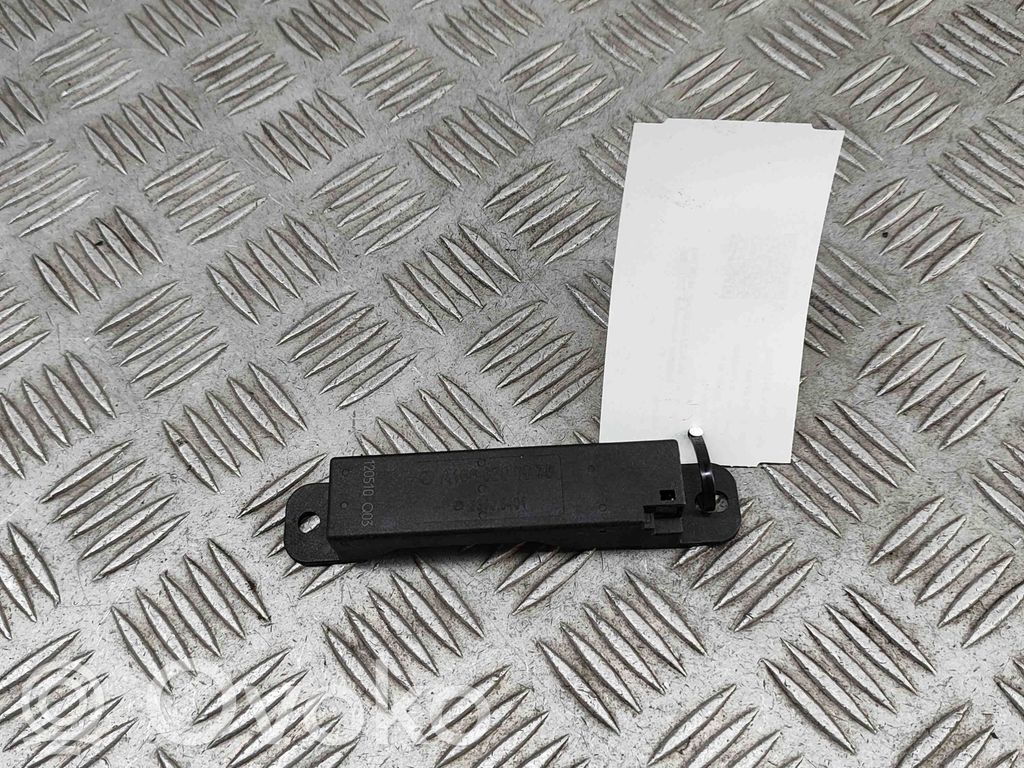 Antenne des Keyless-Systems   A1668200075