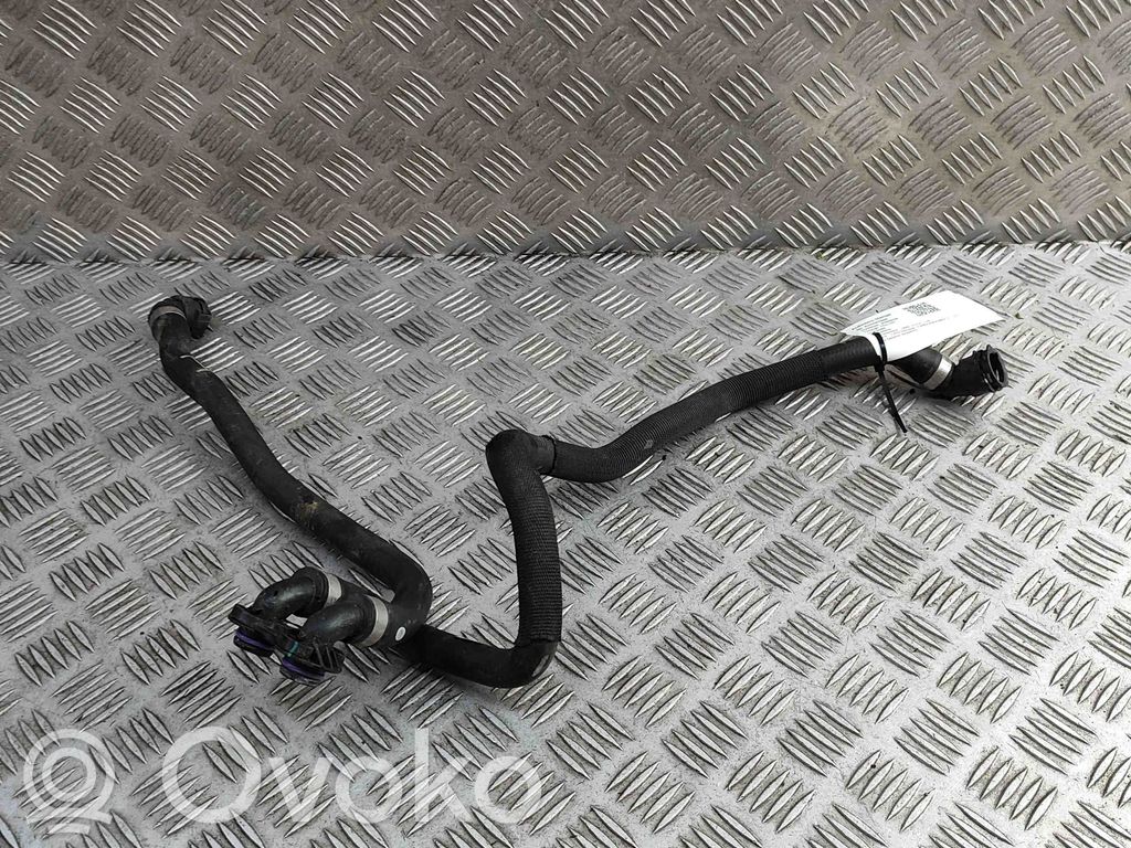 BMW 3 G20 G21 Tubo flessibile del liquido di raffreddamento del motore 