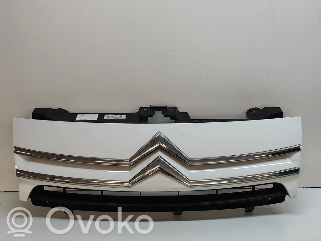 Citroen Jumpy Priekšējais režģis 