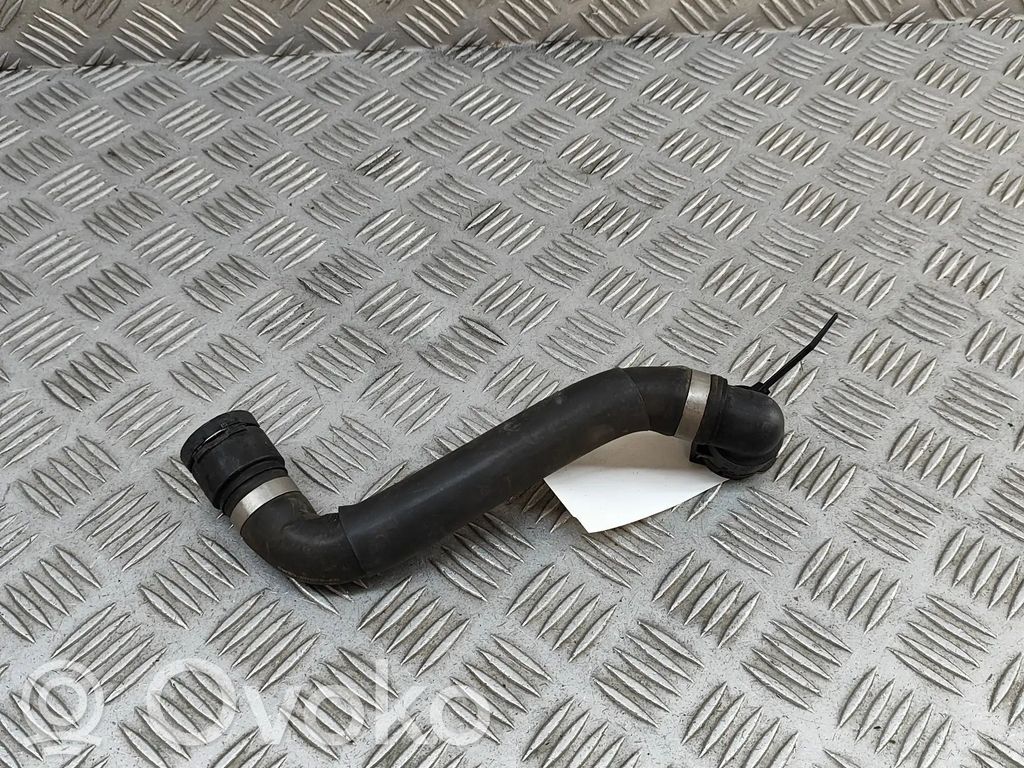 Przewód / Wąż chłodnicy   9W838D050AB