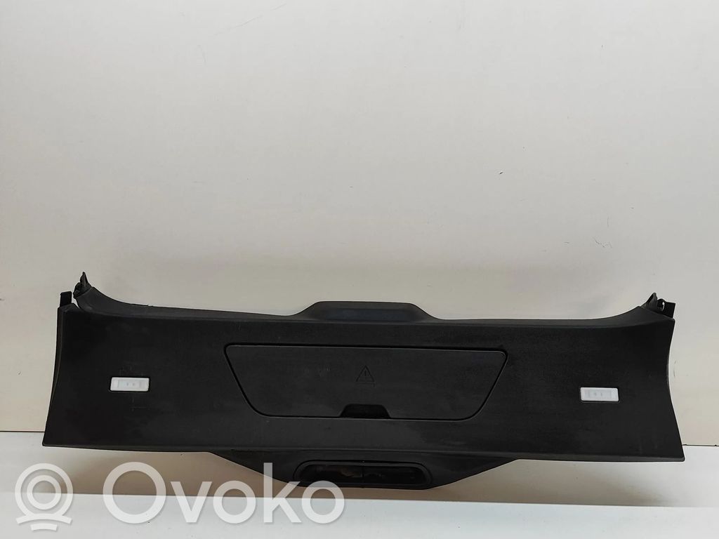 BMW X7 G07 Tailgate trim 
