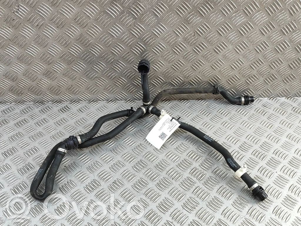 BMW iX1 Engine coolant pipe/hose 