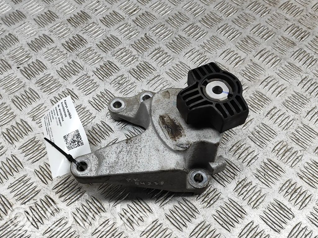 Engine mounting bracket   32380056