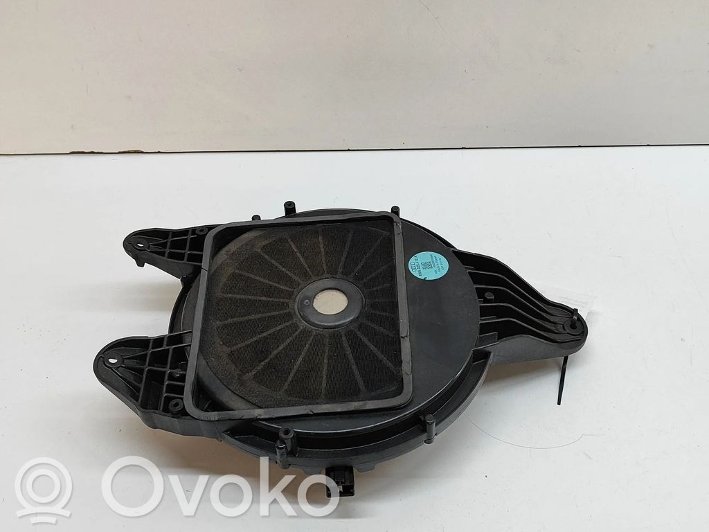 Audi A5 Subwoofer 