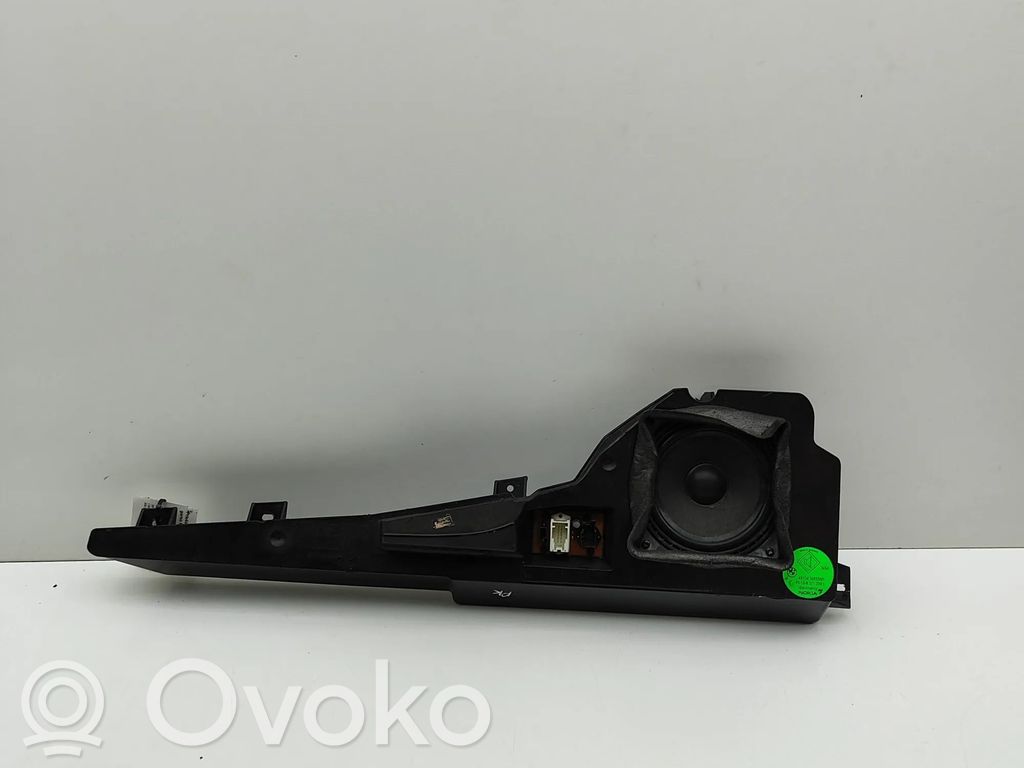 BMW 7 E38 Front door speaker 