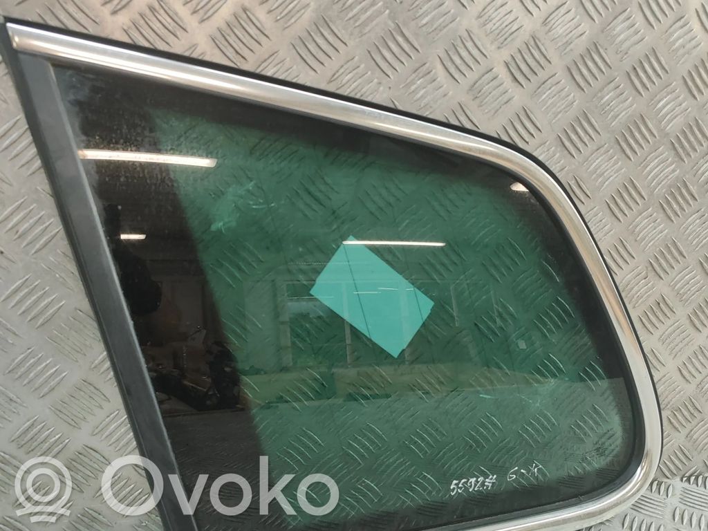 Volkswagen Touareg II Szyba karoseryjna tylna 